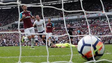 Kane relief as Spurs hold off West Ham