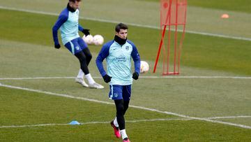 Morata junto a Saúl en el entrenamiento del Atlético.