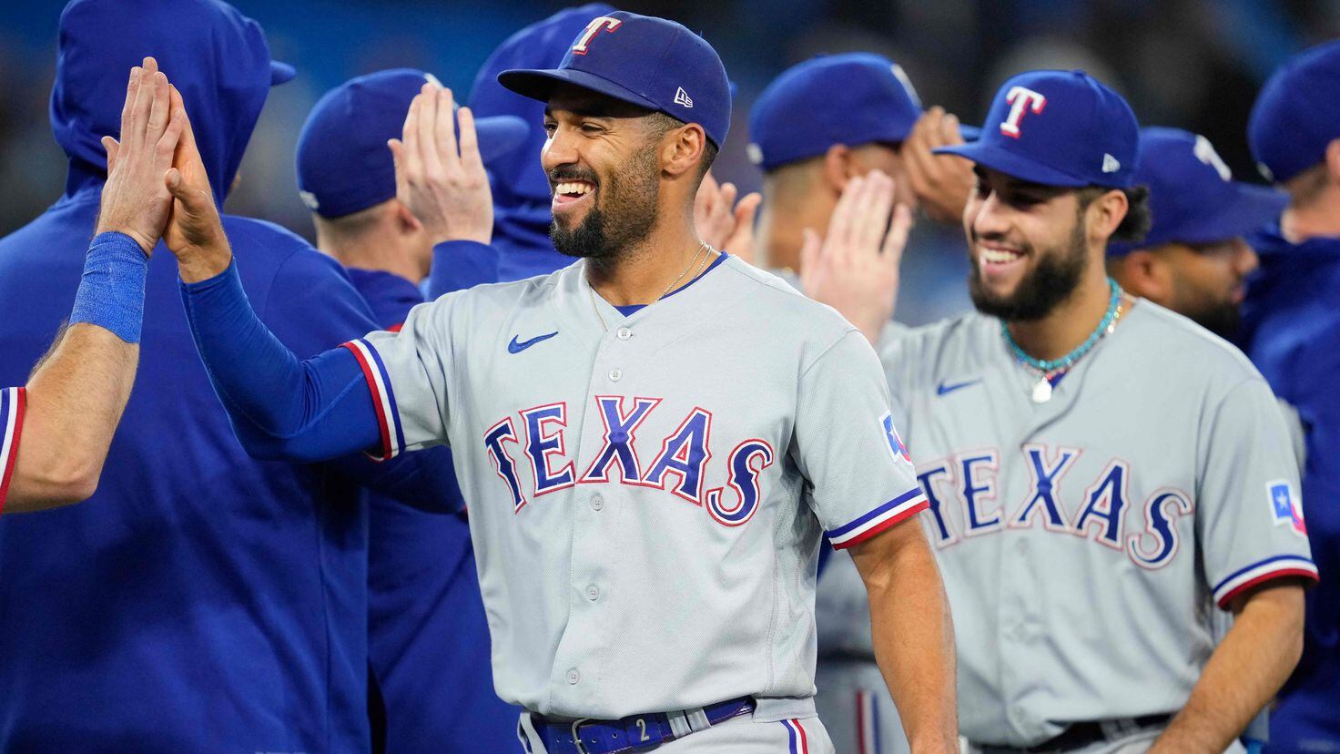 Rangers' Semien rips double after forgetting at-bat