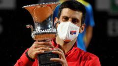 Tennis - ATP Masters 1000 - Italian Open - Foro Italico, Rome, Italy - September 21, 2020 Serbia&#039;s Novak Djokovic celebrates with the trophy after winning the final against Argentina&#039;s Diego Schwartzman Pool via REUTERS/Riccardo Antimiani     TPX IMAGES OF THE DAY