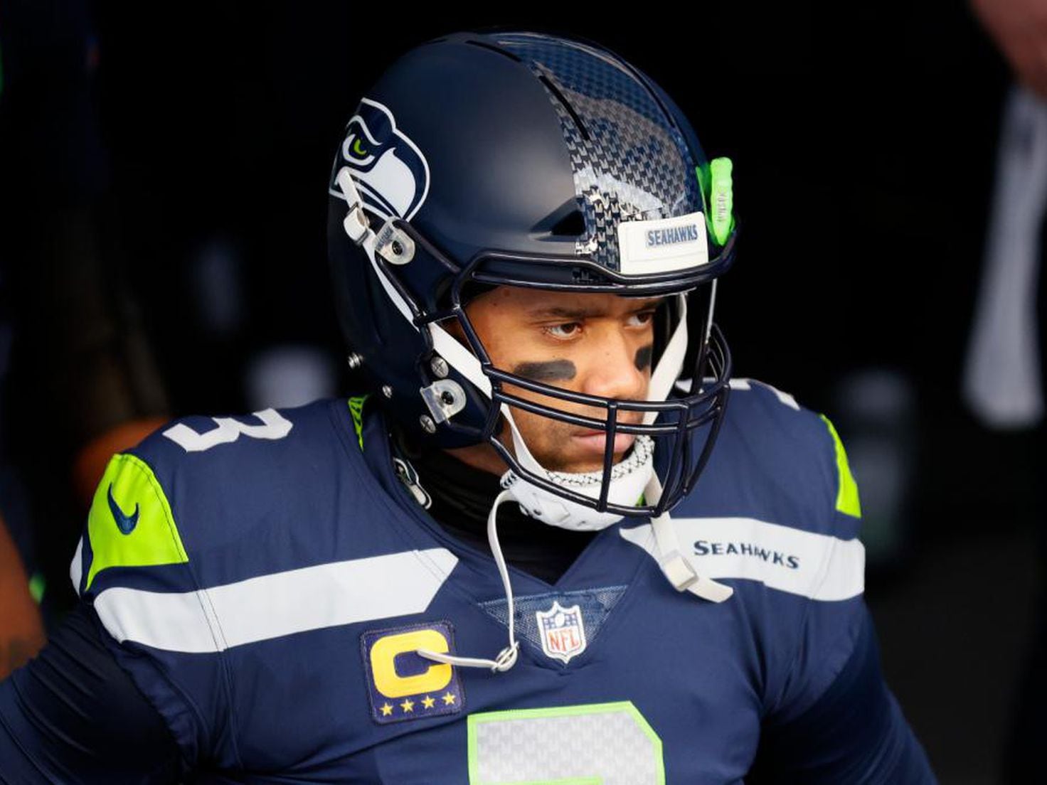 Seahawks put Russell Wilson, Chris Carson on injured reserve