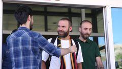 ISTANBUL, TURKIYE - SEPTEMBER 08: Spanish football player Juan Mata (C), who has reached an agreement to join Galatasaray on a free transfer, is seen upon his arrival Istanbul Ataturk Airport General Aviation Terminal, (Photo by Yasin Aras/Anadolu Agency via Getty Images)