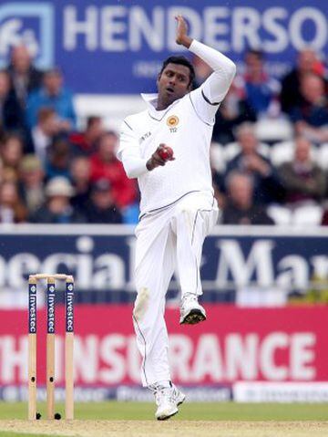 Sri Lanka's Angelo Mathews bowls against England 
