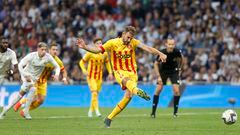 Stuani marca de penalti el 1-1 para el Girona. 