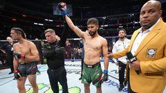 ELMONT, NEW YORK - JULY 16: Yair Rodriguez of Mexico reacts after his victory over Brian Ortega in a featherweight fight during the UFC Fight Night event at UBS Arena on July 16, 2022 in Elmont, New York. (Photo by Jeff Bottari/Zuffa LLC)