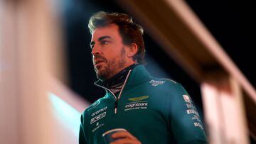 LAS VEGAS, NEVADA - NOVEMBER 17: Fernando Alonso of Spain and Aston Martin F1 Team walks in the Paddock prior to final practice ahead of the F1 Grand Prix of Las Vegas at Las Vegas Strip Circuit on November 17, 2023 in Las Vegas, Nevada.   Chris Graythen/Getty Images/AFP (Photo by Chris Graythen / GETTY IMAGES NORTH AMERICA / Getty Images via AFP)