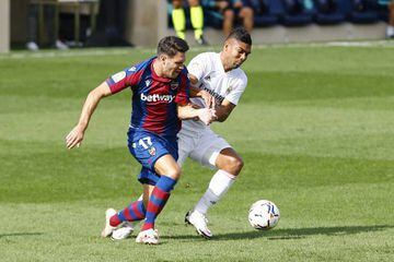 Real Madrid's Casemiro in action against Levante's Nikola Vukcevic.