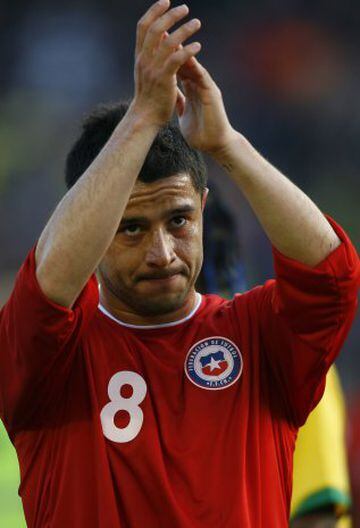 Rodrigo Tello es uno de los futbolistas queridos por los hinchas de la U pero antes fue rechazado de la cantera de Colo Colo. 