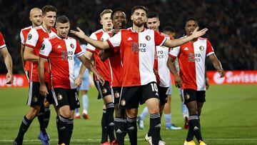 Sinisterra asiste en victoria de Feyenoord en Conference League