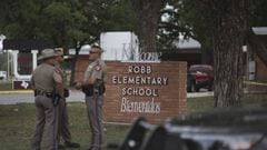 Varias celebridades han reaccionado al tiroteo en una escuela primaria en Uvalde, Texas, en el que murieron 18 niños y tres adultos, según las autoridades.