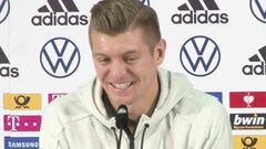La sonrisa pícara de Kroos al definir a Casemiro