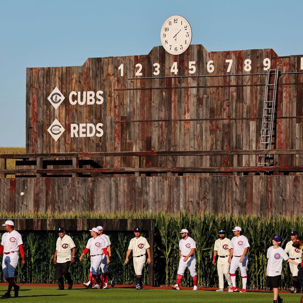 MLB at Field of Dreams: Photos of the Chicago Cubs in Iowa
