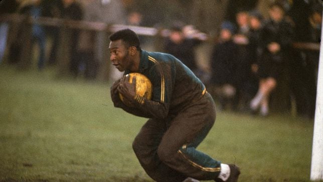Pelé and his secret passion for becoming a goalkeeper