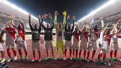 Los jugadores del M&oacute;naco celebran la victoria ante el Lille.