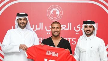 Rafinha leaves PSG for Qatar