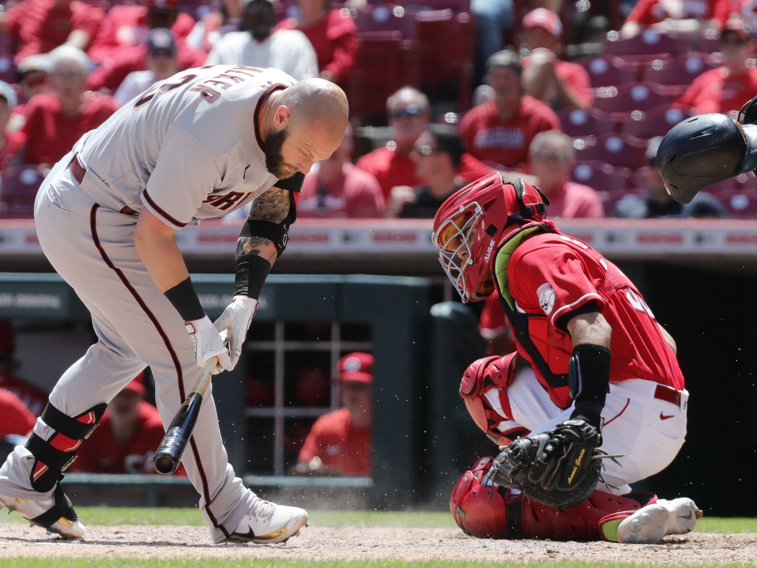 Arizona Diamondbacks' Evan Longoria Ruled Day-to-Day After Exiting Game 2  With Injury - Fastball