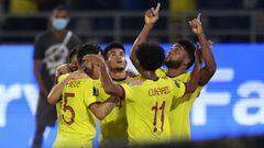 Colombia vence a Chile en una muestra de fútbol y carácter