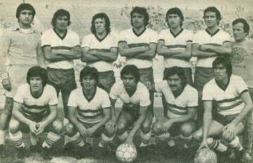El&iacute;as Figueroa regres&oacute; a Chile en 1977 para jugar por Palestino. Y fue campe&oacute;n en 1978, equipo de la foto.