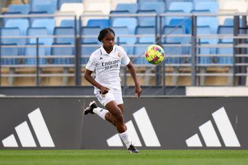 MADRID, SPAIN - MARCH 18: Linda Caicedo of Real Madrid in action during the Liga F match between Real Madrid and UDG Tenerife at Estadio Alfredo Di Stefano on March 18, 2023 in Madrid, Spain. (Photo by Angel Martinez/Getty Images)
