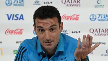 Argentina's coach Lionel Scaloni gives a press conference at the Qatar National Convention Center (QNCC) in Doha on November 29, 2022, on the eve of the Qatar 2022 World Cup football match between Poland and Argentina. (Photo by JUAN MABROMATA / AFP)