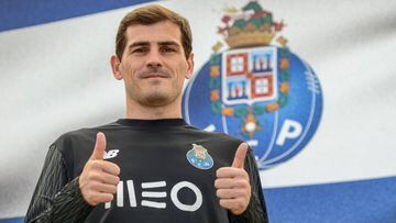 Casillas to continue with Porto for another year