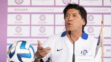 Iván Zamorano propone un ‘9′ para la Roja: “Es el futuro”