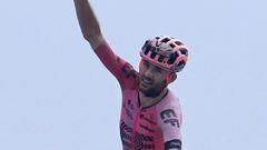 El ciclista británico Simon Carr celebra su victoria en la quinta etapa del Tour de Langkawi.