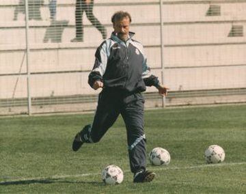 Vicente del Bosque (2000-2003).