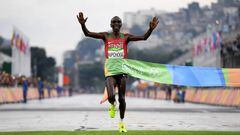 Eliud Kipchoge wins marathon gold for Kenya in Rio