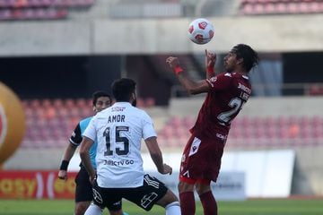 El atacante paraguayo, con experiencia en su Selección, actualmente es parte de Deportes La Serena. Allí ha marcado tres goles en cinco partidos.