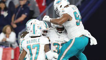 NFL round-up: Eagles stay perfect at 7-0 as Dolphins come back against  Lions, NFL