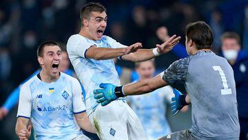 Jugadores del juvenil del Dinamo de Kiev celebran la victoria tras ganar en los penaltis al Deportivo.