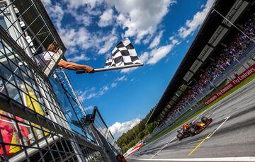 Max Verstappen wins the Austrian GP.