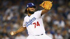 LOS ANGELES, CA - OCTOBER 14:  Kenley Jansen #74 of the Los Angeles Dodgers pitches against the Chicago Cubs in the eighth inning during Game One of the National League Championship Series against the Chicago Cubs at Dodger Stadium on October 14, 2017 in Los Angeles, California.  (Photo by Ezra Shaw/Getty Images)