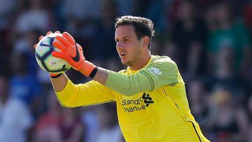 Leicester sign Danny Ward from Liverpool amid Schmeichel speculation