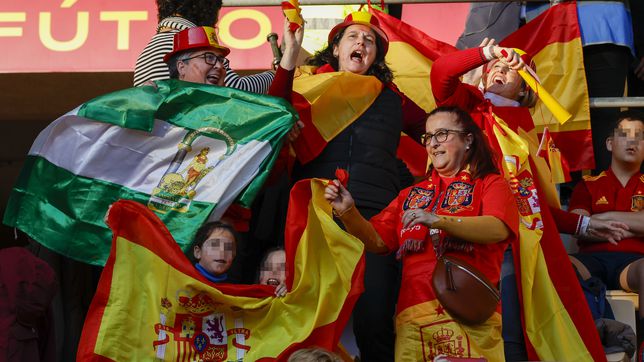 Sevilla se vuelca con La Roja: ¡nuevo récord de asistencia en La Cartuja!