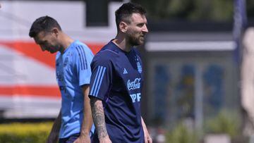 Scaloni: “Nos gustaría que siempre esté Messi en la cancha”