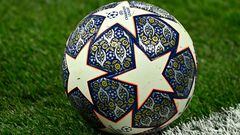 El balón oficial de las eliminatorias de la UEFA Champions League 2022-2023.