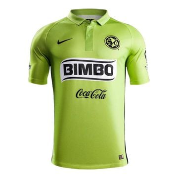 En verde limón América se presentó a jugar en algunos partidos. El diseño es parecido al que utilizaron en 2014, pero el color levantó muchos comentarios.
