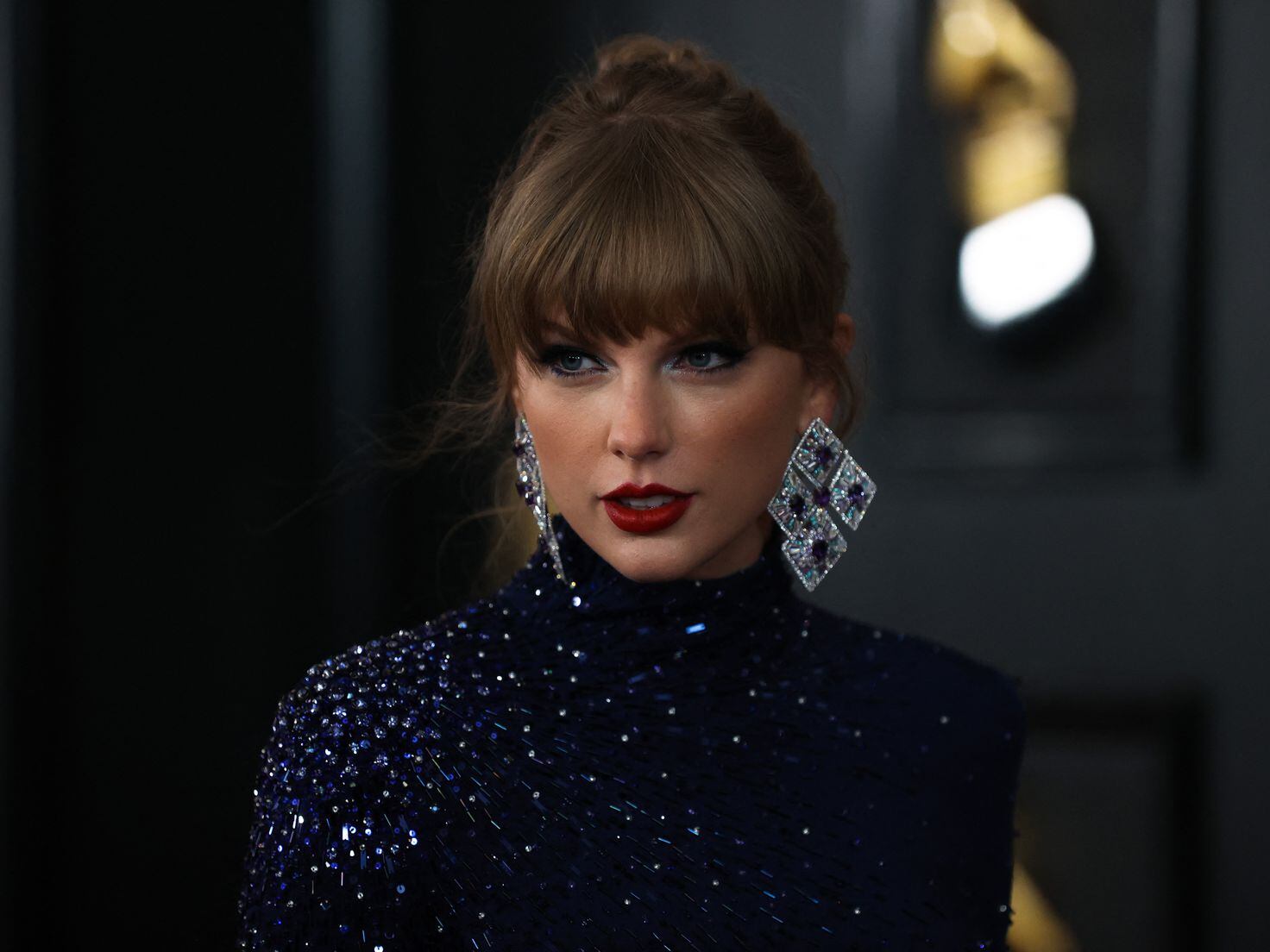 Taylor Swift Releases New Song 'Safe and Sound' for 'Hunger Games'  Soundtrack