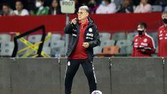 Mexico&#039;s Argentine coach Gerardo Martino gestures during the FIFA World Cup Concacaf qualifier football match between Mexico and Panama at Azteca stadium in Mexico City, on February 2, 2022. (Photo by RODRIGO ARANGUA / AFP)