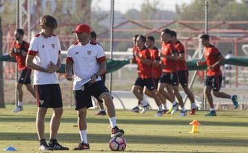 The Sevilla squad, at work yesterday.