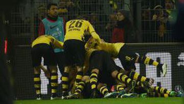 El Dortmund sale de la zona de descenso en Alemania