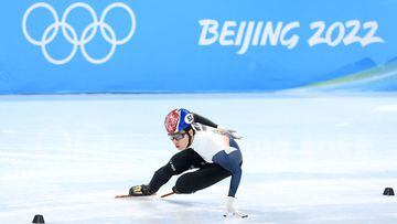 BEIJING, CHINA - FEBRUARY 09: Daeheon Hwang of Team South Korea competes during the Men&#039;s 1500m Quarterfinals on day five of the Beijing 2022 Winter Olympic Games at Capital Indoor Stadium on February 09, 2022 in Beijing, China. (Photo by Justin Sett