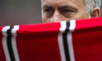 Jose Mourinho signs as new Manchester United first team coach