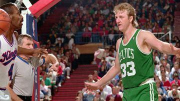 Fue el sucesor de Bill Russell en la dinastía de los Celtics. 12 veces All Star, jugador más valioso de la NBA en tres ocasiones, por mencionar algunos de sus logros.