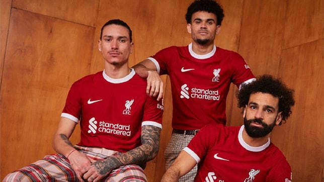 Luis Díaz luce la nueva camiseta de Liverpool ¿Cuánto cuesta?