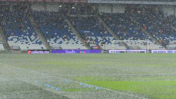 El juego entre Rayados y Zacatepec no pudo llevarse a cabo debido a la fuerte lluvia que cay&oacute; en el estadio.