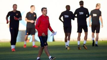 El t&eacute;cnico del Barcelona, Ernesto Valverde, durante un entrenamiento.