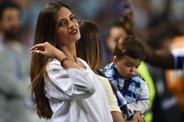 Iker Casillas wife, Sara Carbonero during the celebrations of winning the Portuguese Season title after the Primeira Liga match between FC Porto and Feirense at Estadio do Dragao on May 6, 2018 in Porto, Portugal.